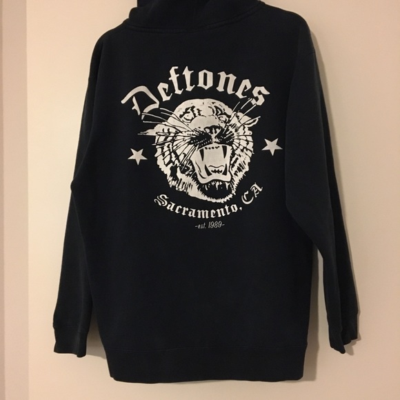 deftones zip up hoodie